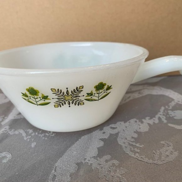 Federal Glass Mug, Milk Glass Golfer, Glassbake - Picture 5 of 6